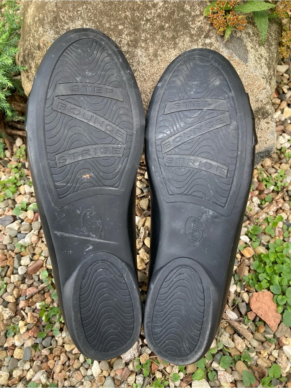 Lifestride size 11W Anika black slip on flats